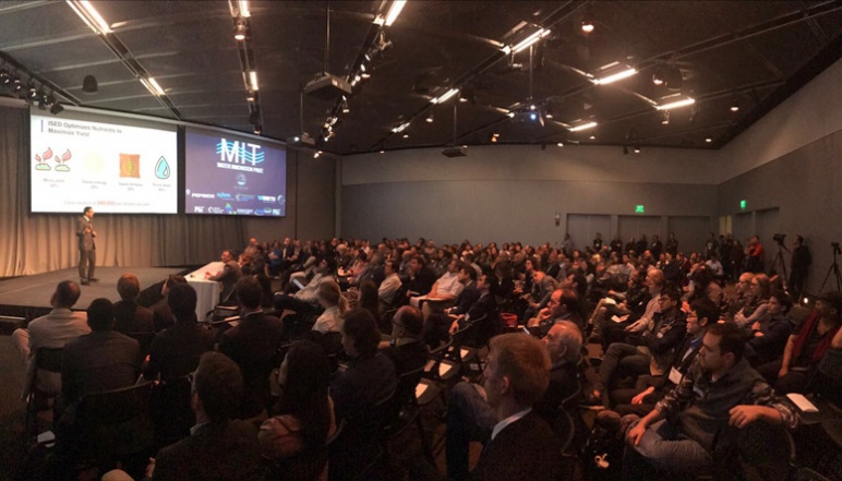 Researcher presenting as finalist for MIT Water Innovation Prize